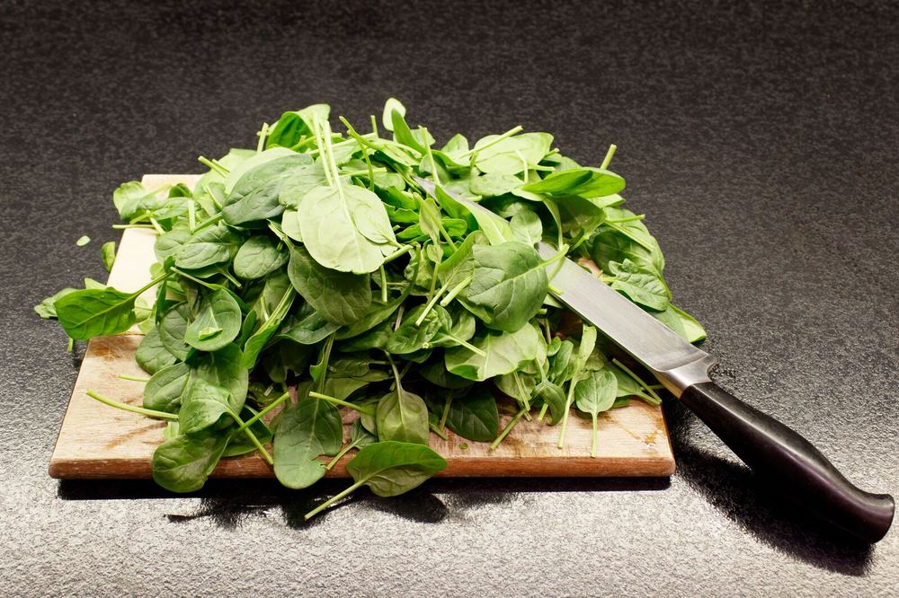 Spinach (1 bunch)